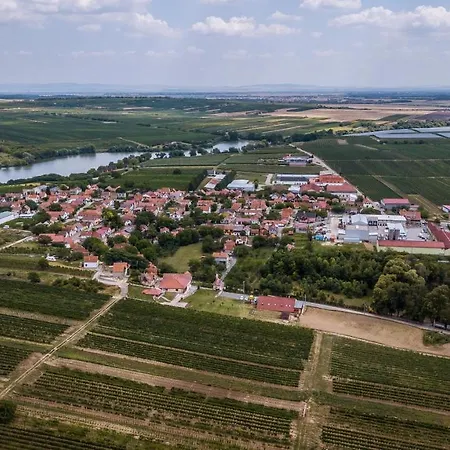 Rodinne Vinarstvi Spevak Hotel